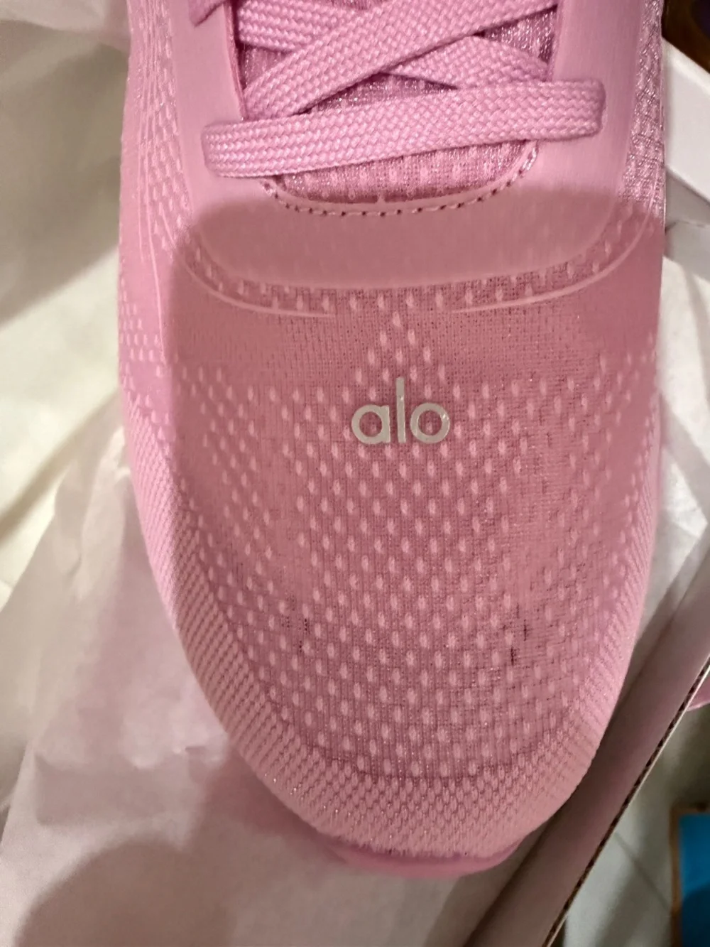 ALO runner tennis shoes